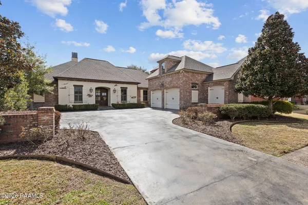 $635,000 | 105 Shinnecock Hills Drive, Broussard, LA 70518