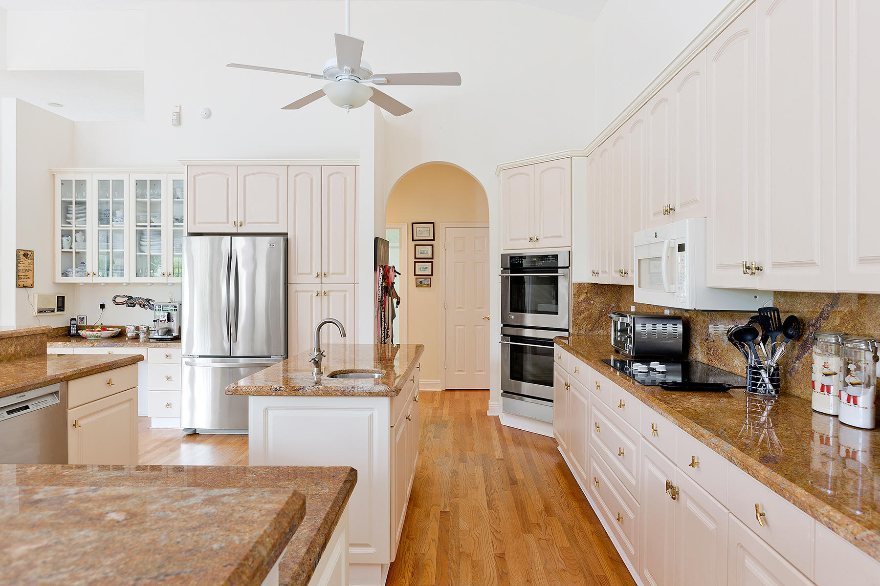 14356 Halter Road Wellington, FL 33414 - Photo 12 of 62 16Kitchen_Detail