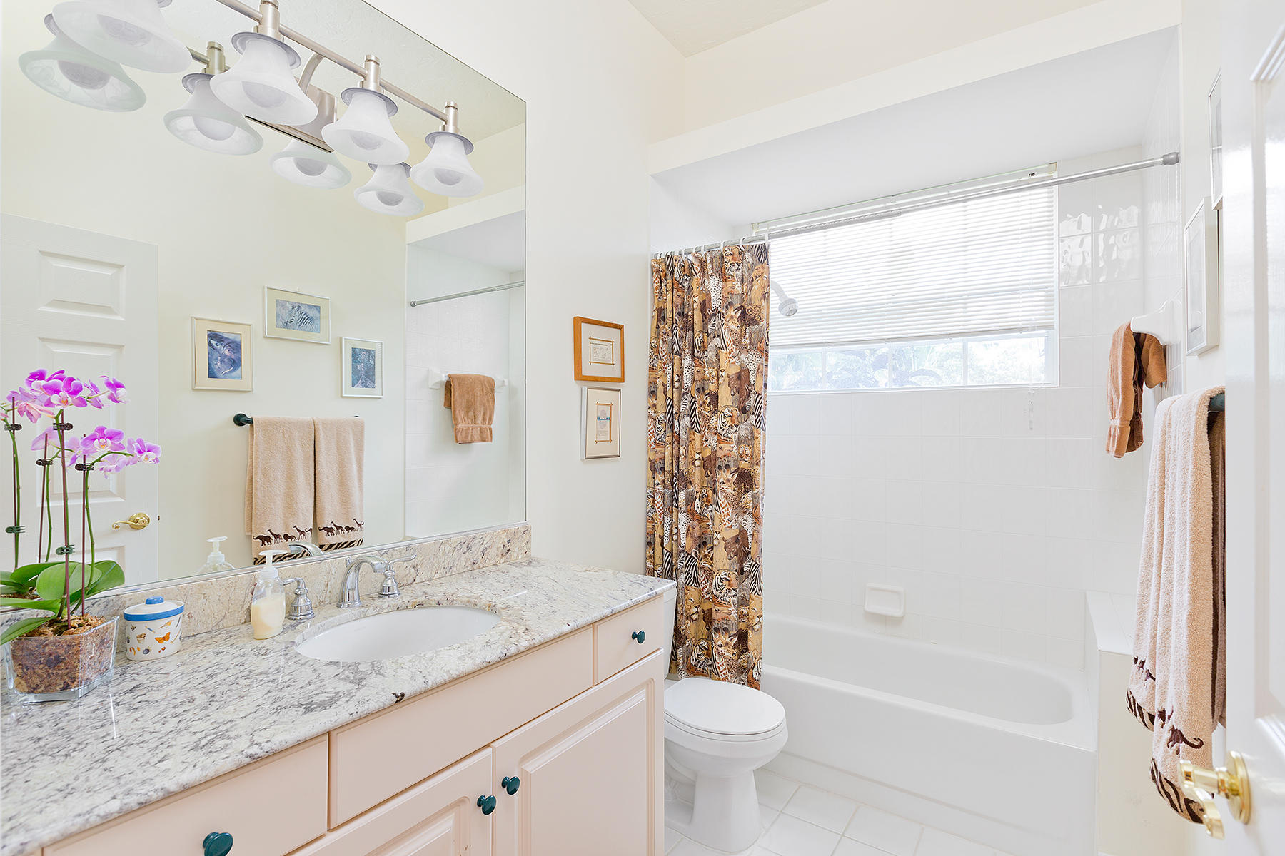 14356 Halter Road Wellington, FL 33414 - Photo 28 of 62 32Bathroom3