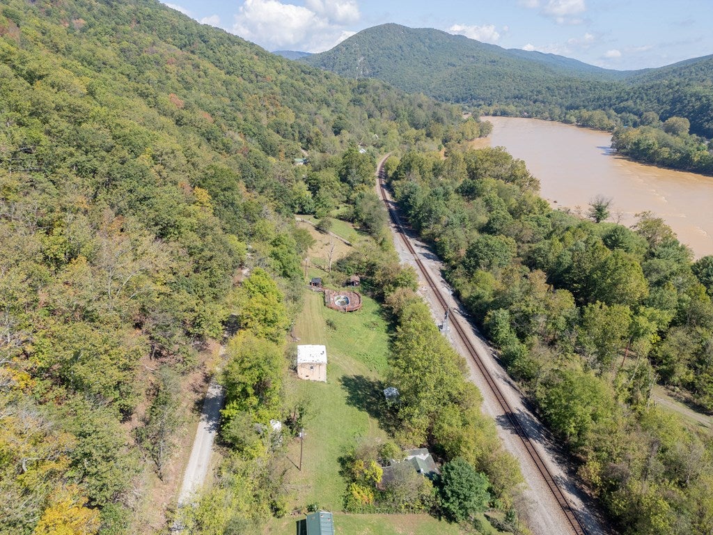 8696 Parrott River Road Parrott, VA 24134 - Photo 27 of 32 Gallery Image 27