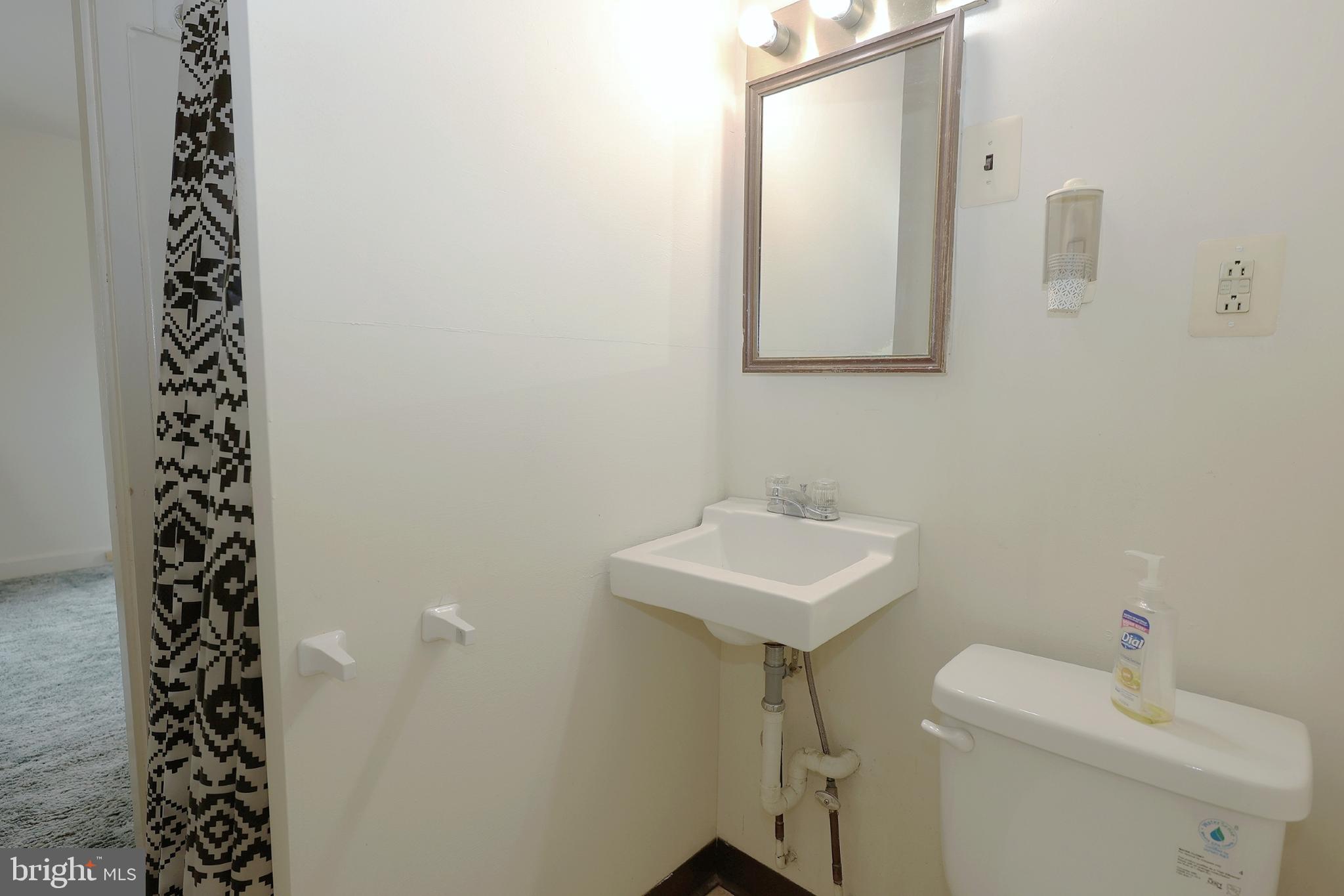 804 Rancocas Avenue Delanco, NJ 08075 - Photo 13 of 17 Bathroom with Shower Stall