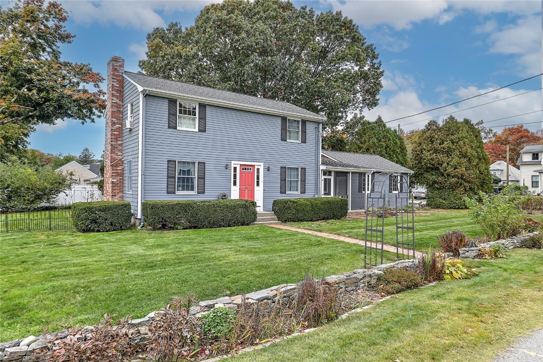 51 Bay Road Barrington, RI 02806 - Photo 2 of 24