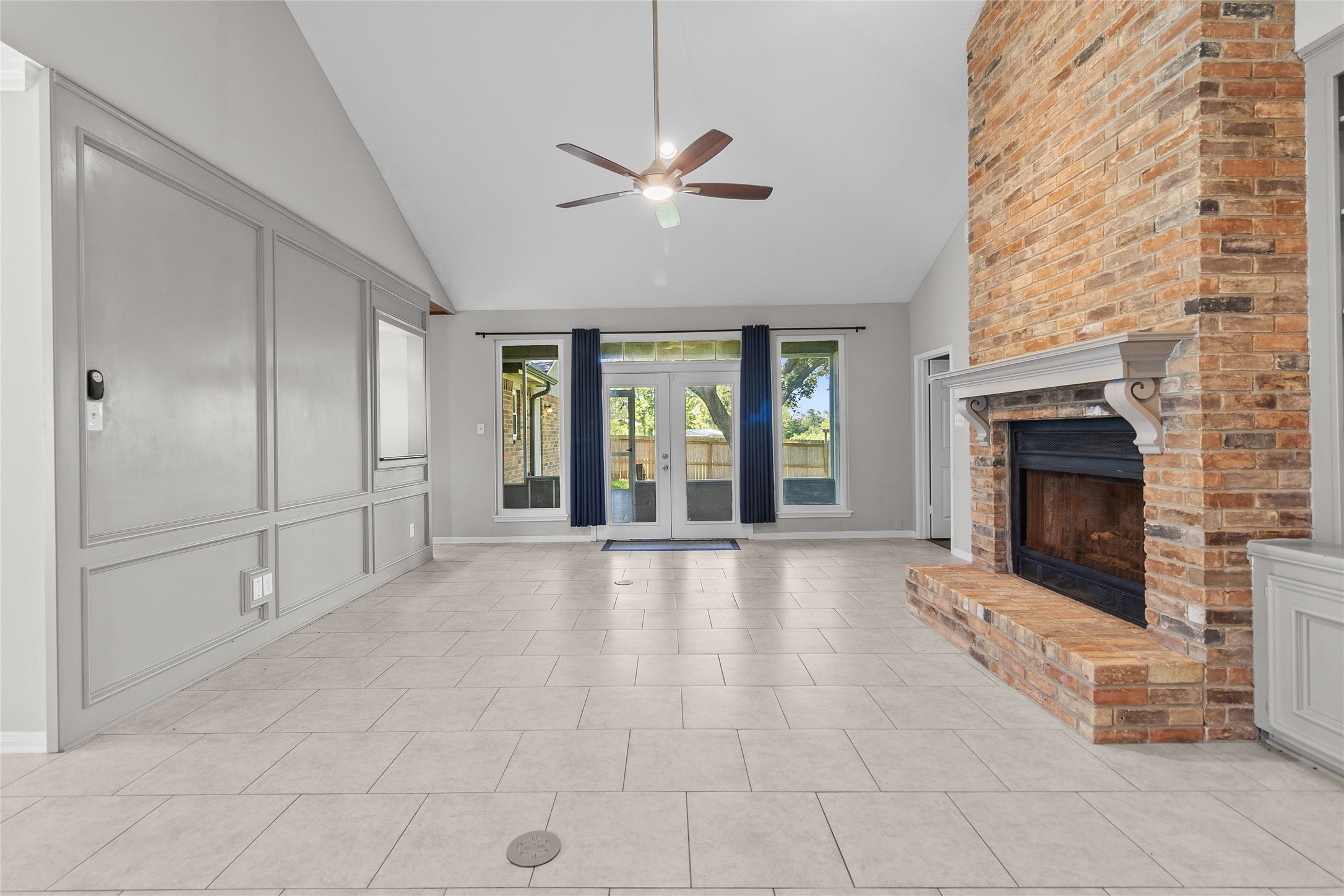 12195 Anderson Road Willis, TX 77318 - Photo 3 of 28