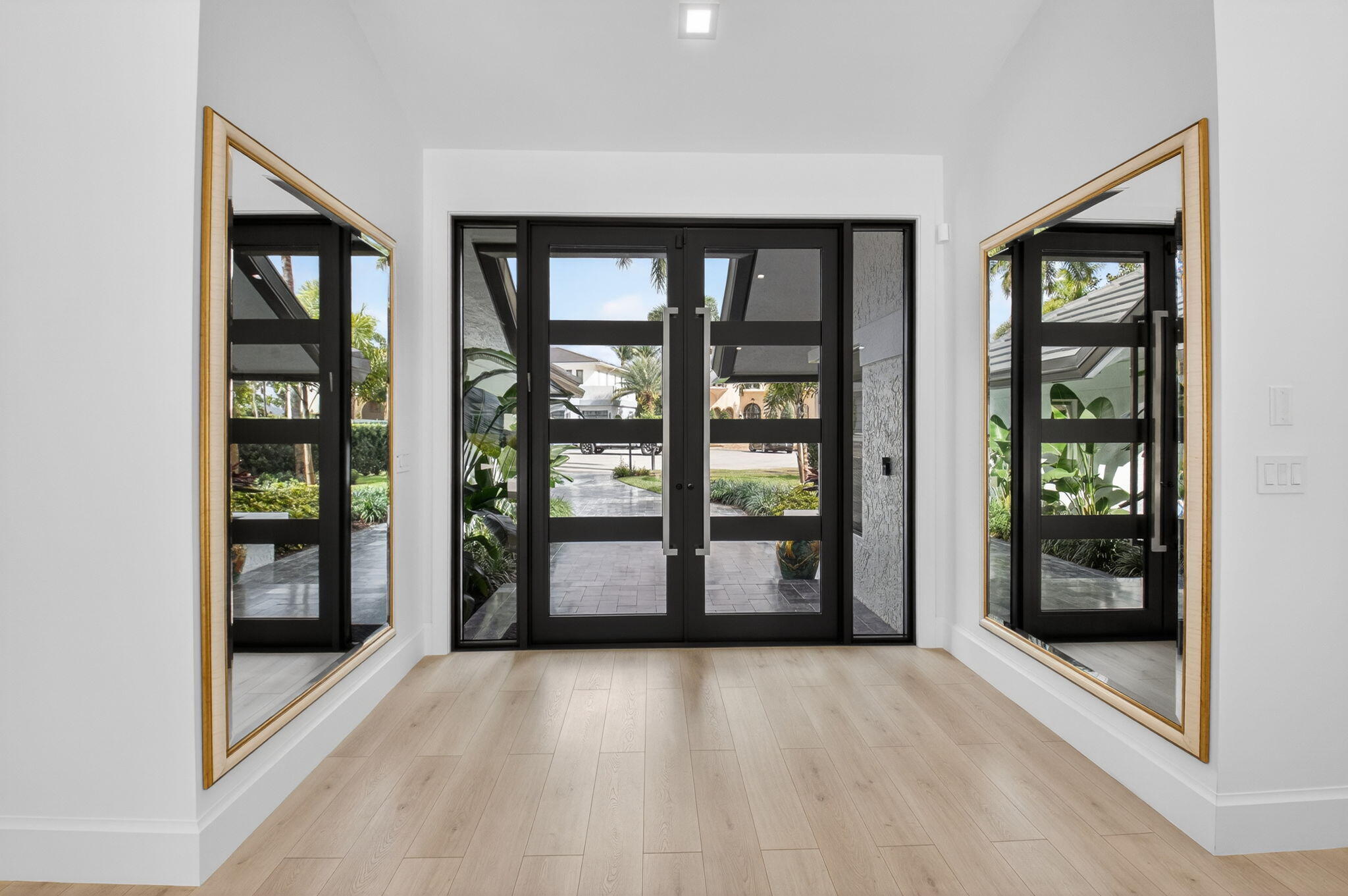 17829 Scarsdale Way Boca Raton, FL 33496 - Photo 2 of 35 02_DSC_1125