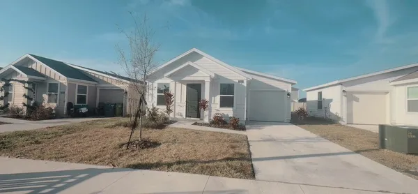 $1,800 | 1661 Teagan Lane, Lake Wales, FL 33859