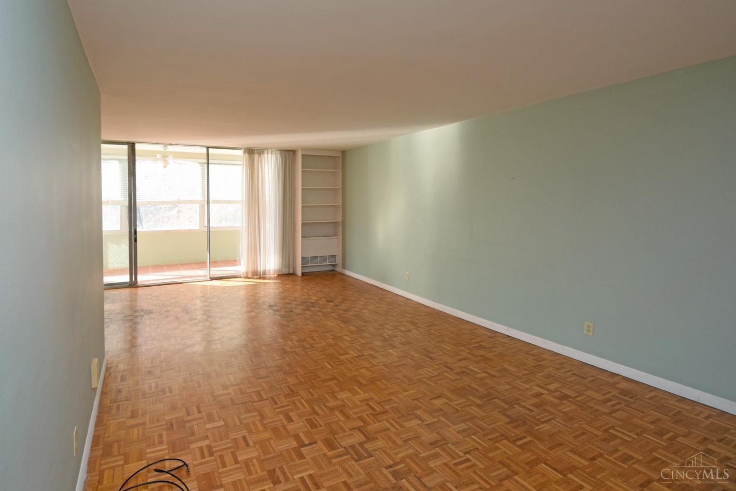 2324 Madison Road, Unit 201 Cincinnati, OH 45208 - Photo 8 of 23