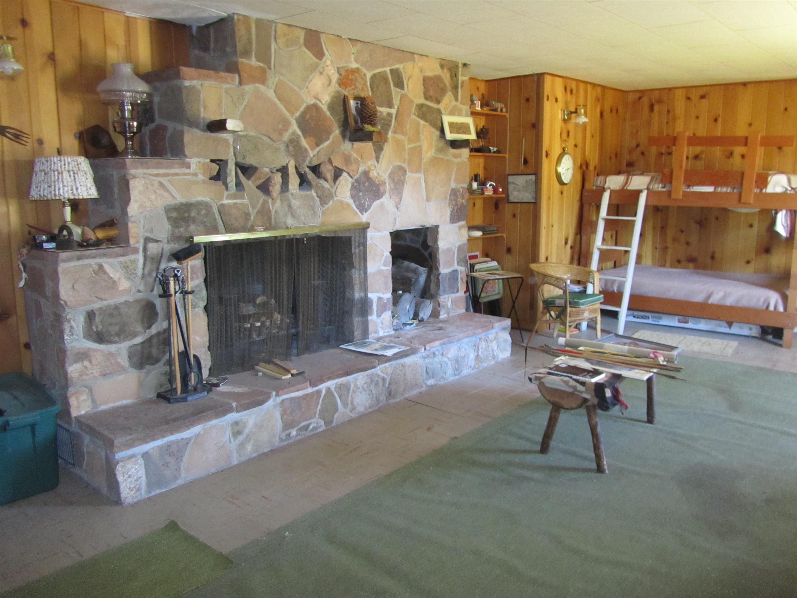 2586-26 26 1/10 Road Whitewater, CO 81527 - Photo 30 of 42 a living room with patio furniture