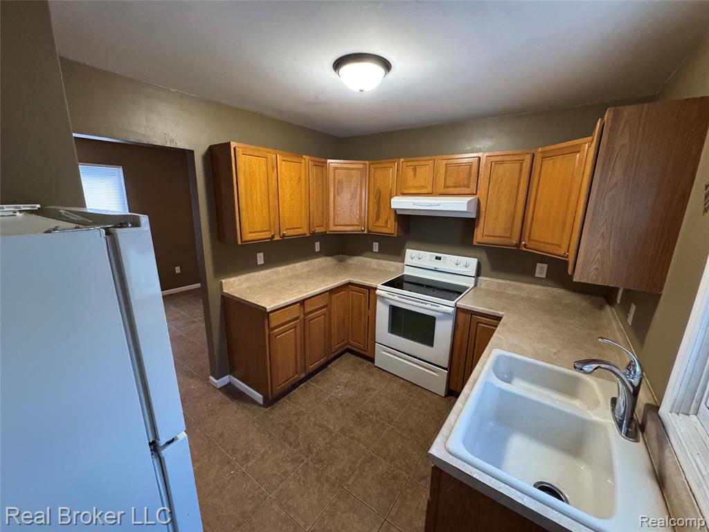 86 Hamilton Street Pontiac, MI 48342 - Photo 16 of 26