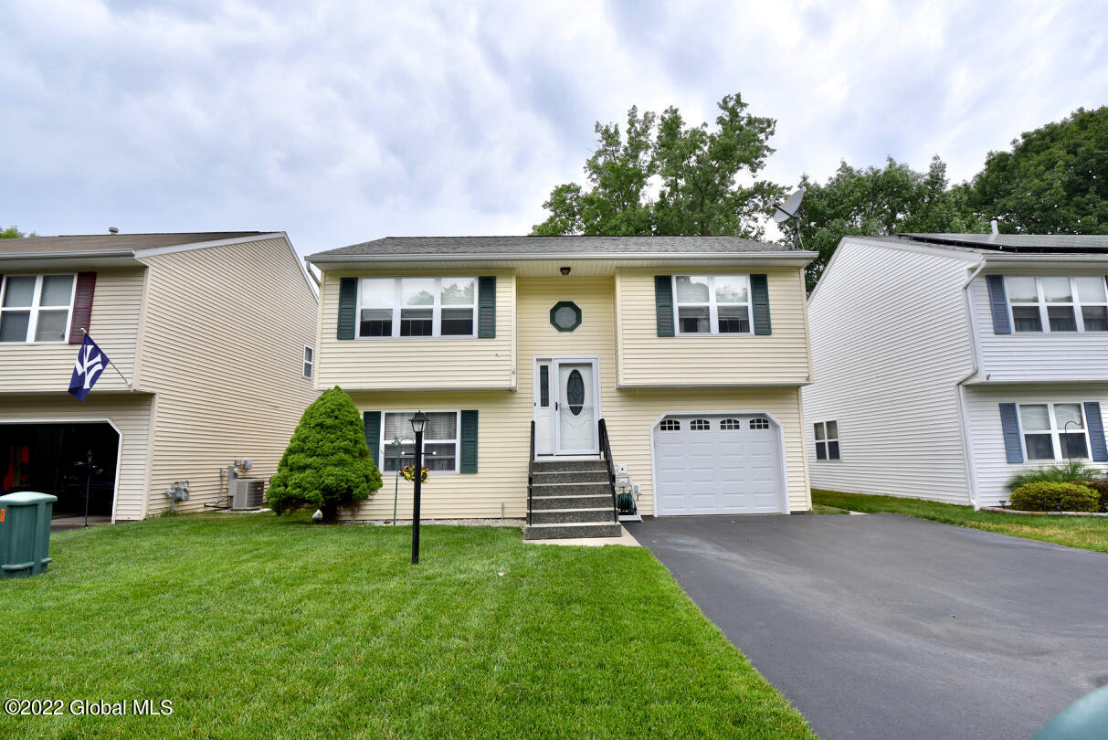449 Chadwick Road Schenectady, NY 12304 - Photo 1 of 45 3