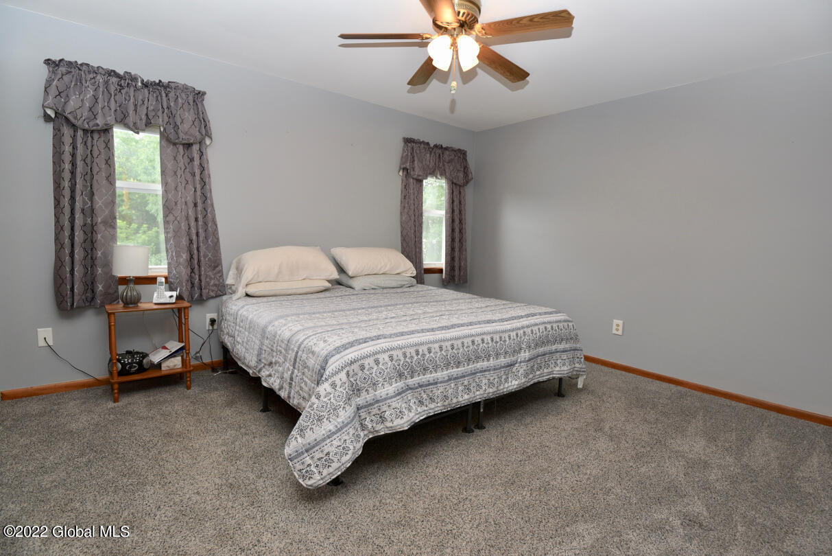 449 Chadwick Road Schenectady, NY 12304 - Photo 16 of 45 21