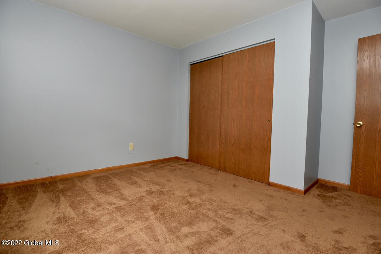 449 Chadwick Road Schenectady, NY 12304 - Photo 29 of 45 31