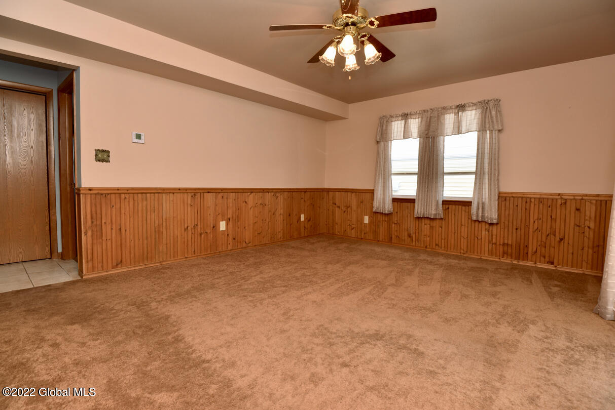 449 Chadwick Road Schenectady, NY 12304 - Photo 34 of 45 37