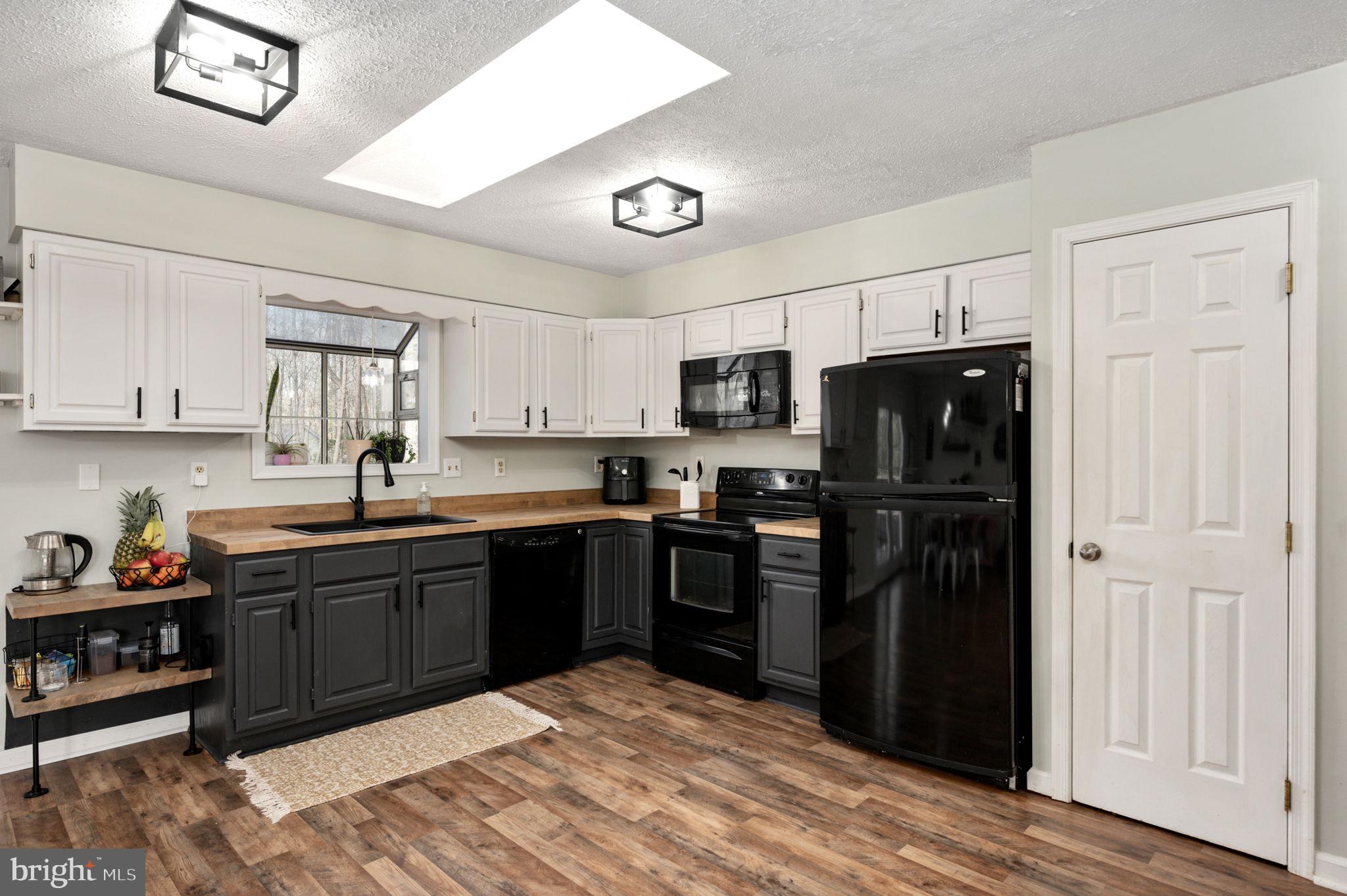 Fall in Love with this Kitchen!