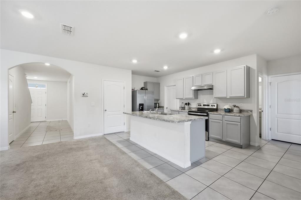 706 Chinoy Road Davenport, FL 33837 - Photo 7 of 36