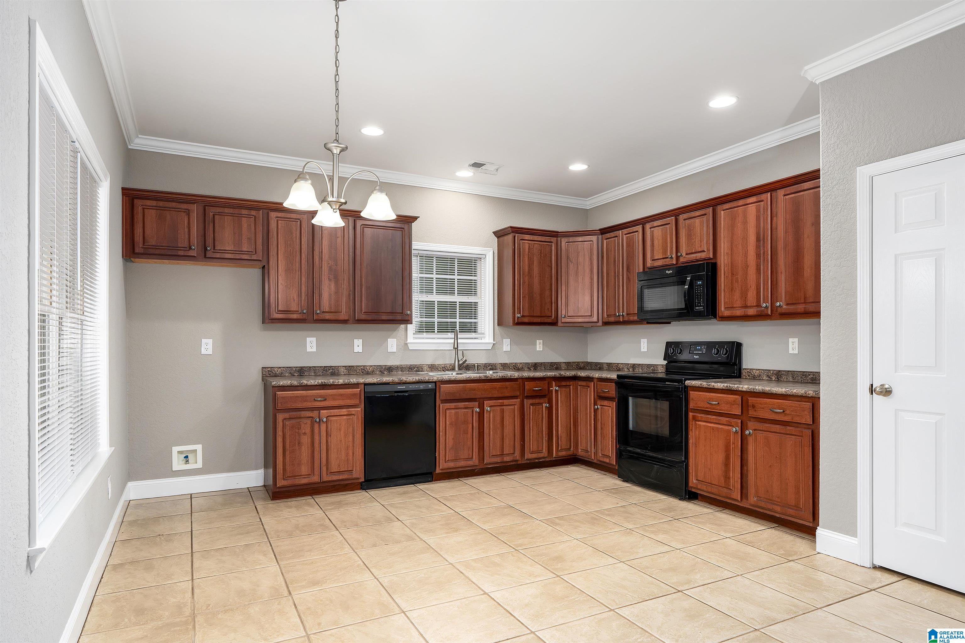 301 Park Road Alabaster, AL 35007 - Photo 9 of 26