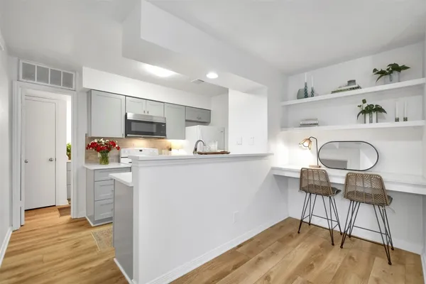 $115,000 | 2401 Sycamore Avenue, Unit D9, Huntsville, TX 77340