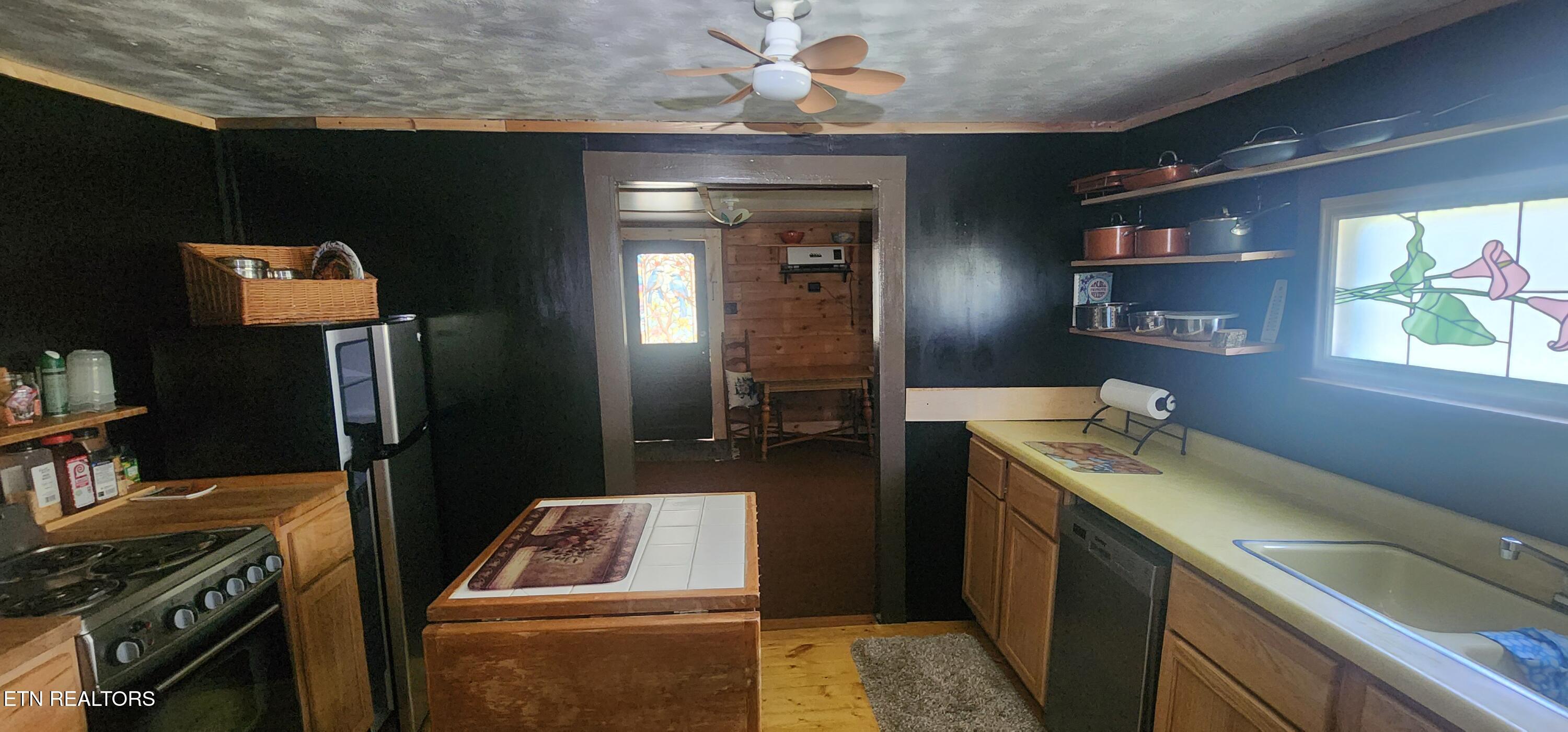 407 Ramsey Road Winfield, TN 37892 - Photo 9 of 33 20250908_163926