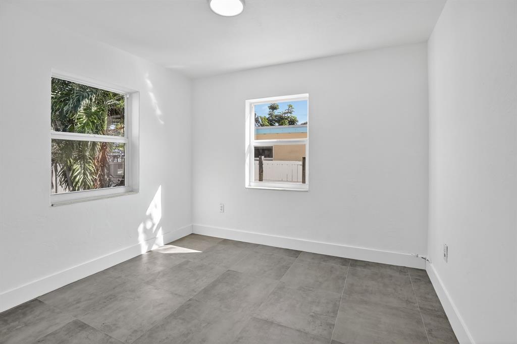 642 Southwest 11th Street Hallandale Beach, FL 33009 - Photo 13 of 18