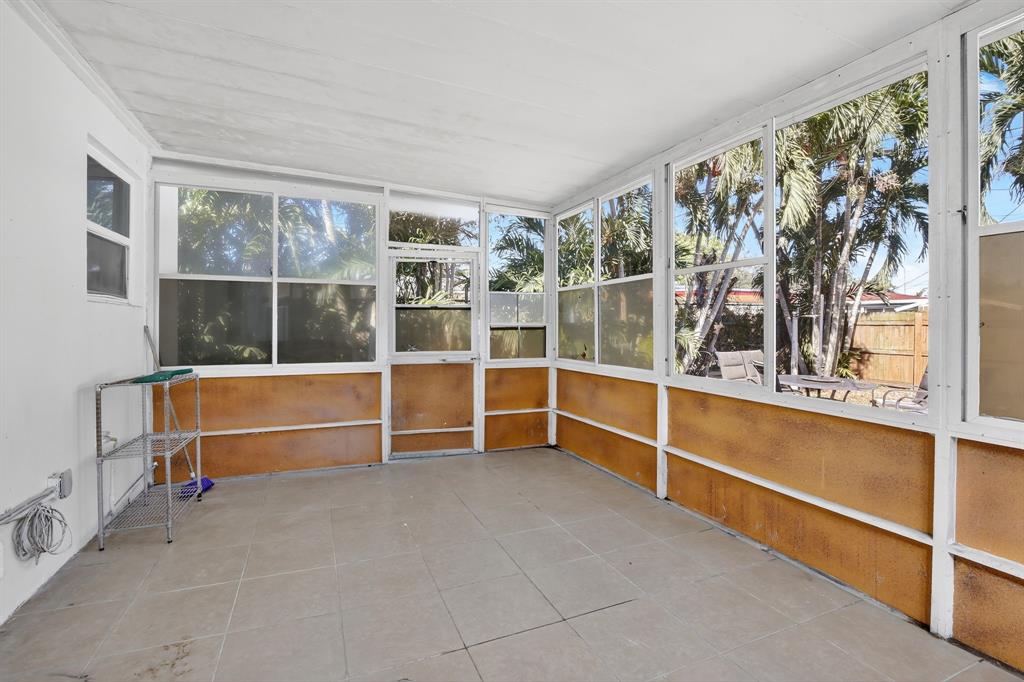 642 Southwest 11th Street Hallandale Beach, FL 33009 - Photo 15 of 18