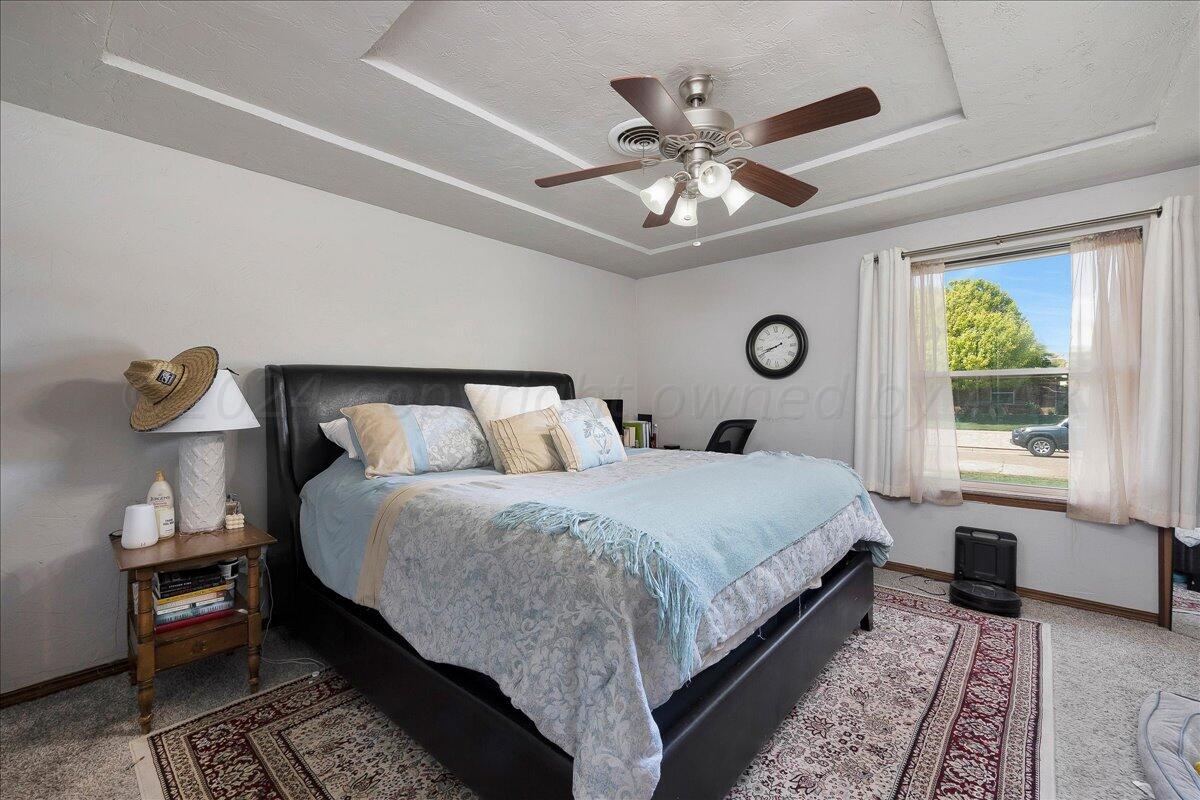 6713 Rochelle Lane Amarillo, TX 79109 - Photo 10 of 22 10-Master Bedroom