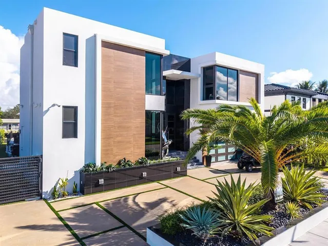 $5,400,000 | 2581 Northeast 50th Street, Lighthouse Point, FL 33064