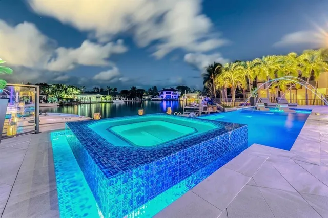 $5,400,000 | 2581 Northeast 50th Street, Lighthouse Point, FL 33064