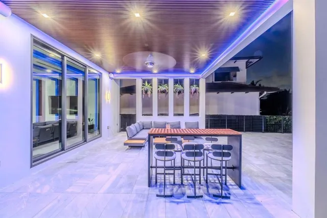 $5,400,000 | 2581 Northeast 50th Street, Lighthouse Point, FL 33064