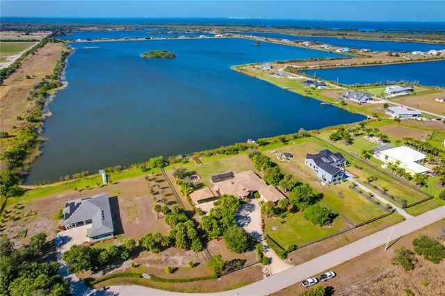 $1,595,000 | 2209 Lost River Trail, Ruskin, FL 33570