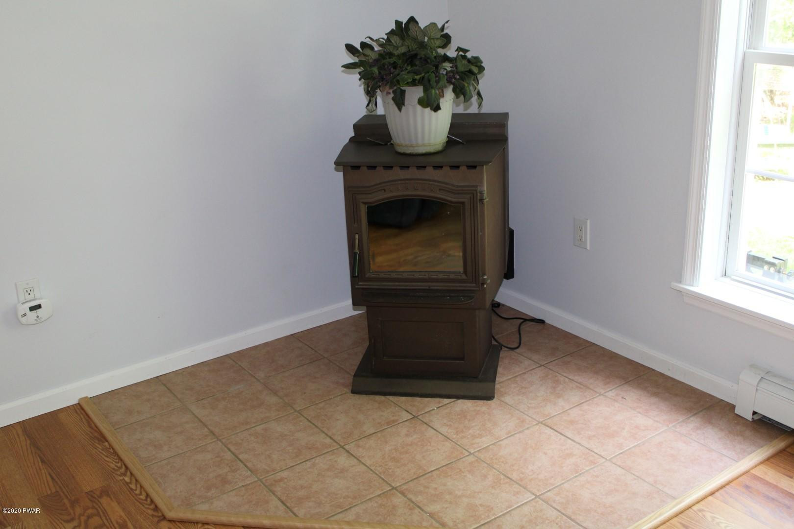 49 Crane Road Hawley, PA 18438 - Photo 22 of 53