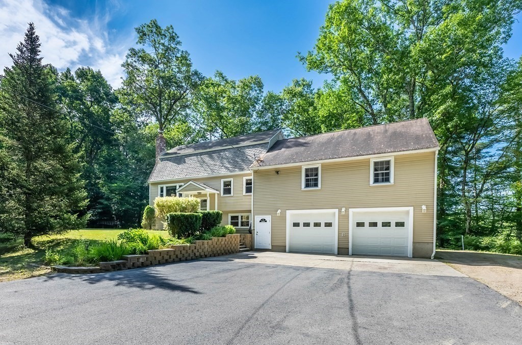 50 Dogtown Road Exeter, NH 03833 - Photo 2 of 31