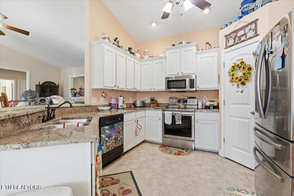 120 County Line Road Dandridge, TN 37725 - Photo 12 of 30 12-007_7K9A3498