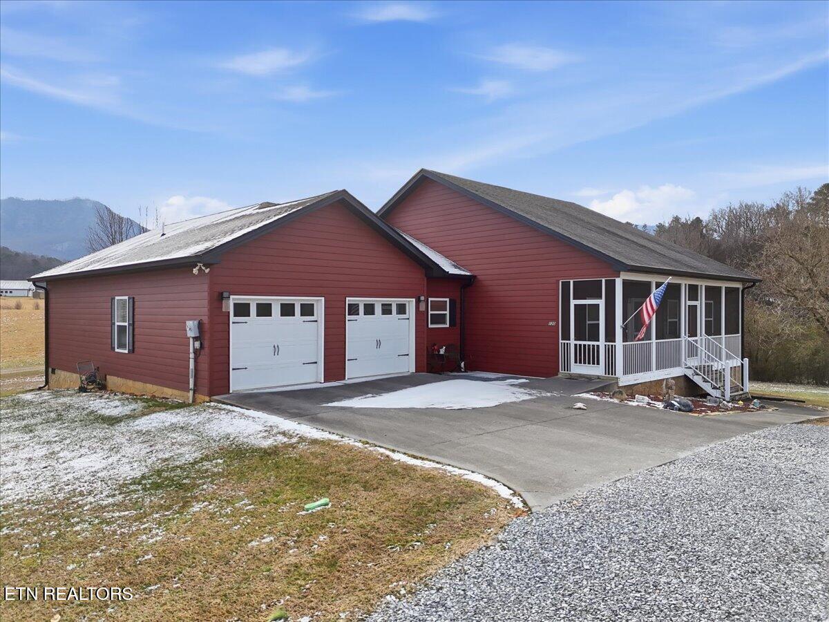 120 County Line Road Dandridge, TN 37725 - Photo 2 of 30 02-001_dji_fly_20260128_110630_0071_1769