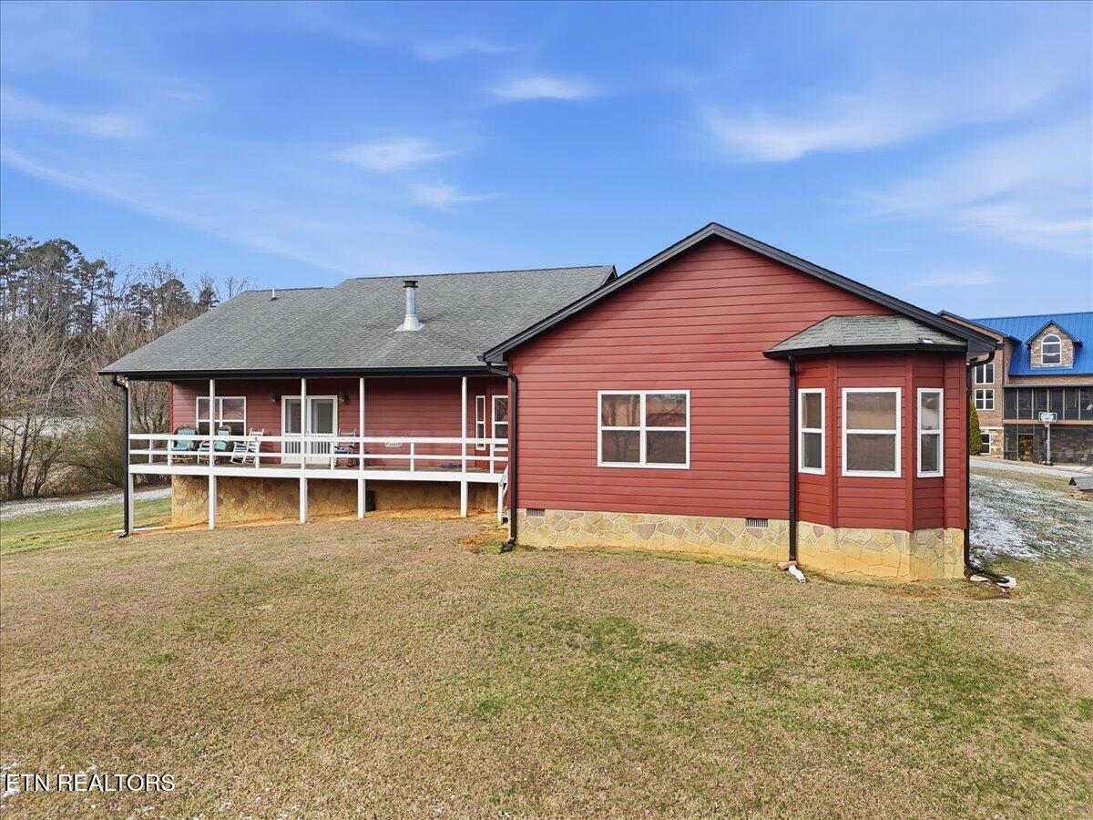 120 County Line Road Dandridge, TN 37725 - Photo 5 of 30 05-005_dji_fly_20260128_110802_0083_1769