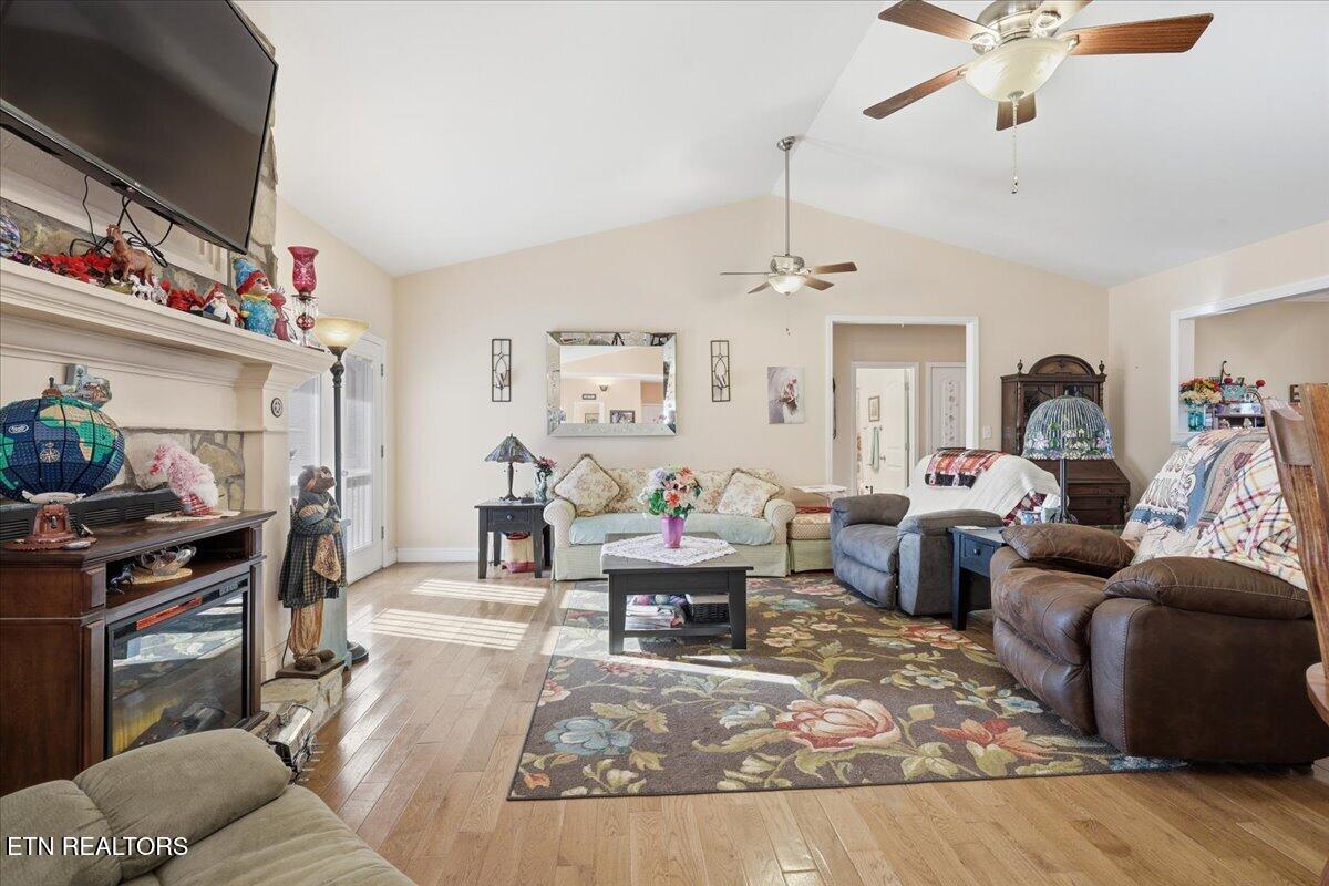 120 County Line Road Dandridge, TN 37725 - Photo 7 of 30 07-002_7K9A3489