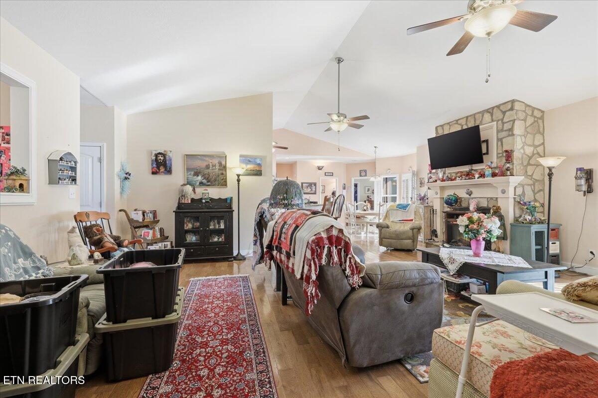 120 County Line Road Dandridge, TN 37725 - Photo 10 of 30 10-005_7K9A3525