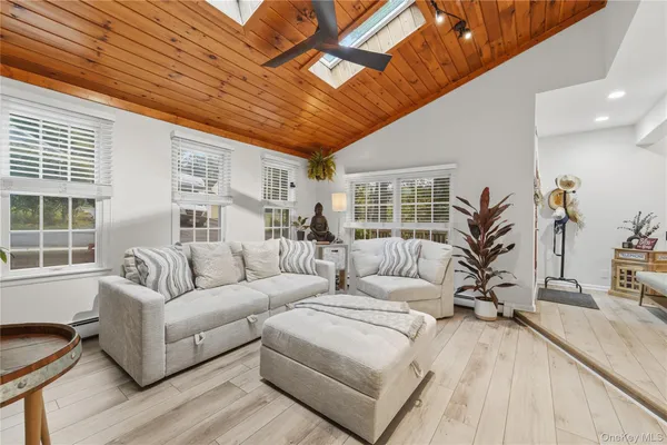 $649,000 | 9 Morgans Way, Greenwood Lake, NY 10925