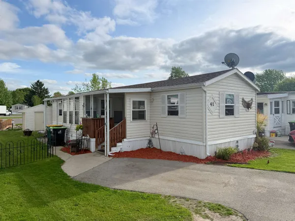 $60,000 | N168-w21700 Main, Unit 41, Jackson, WI 53037