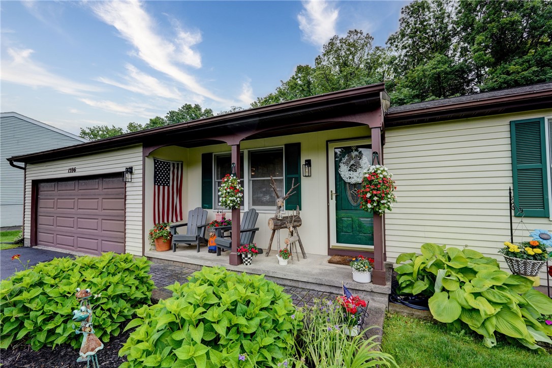 1596 Waterford Road Walworth, NY 14568 - Photo 2 of 34