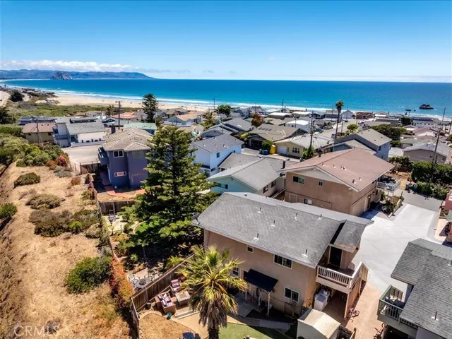$2,600,000 | 2023 Circle Drive, Cayucos, CA 93430