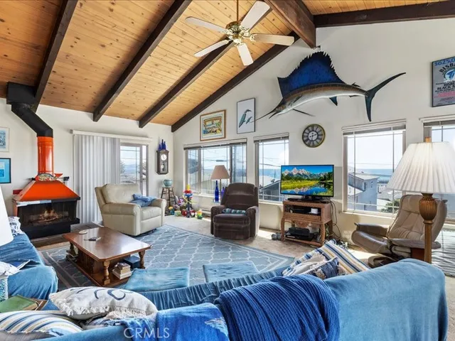 $2,600,000 | 2023 Circle Drive, Cayucos, CA 93430