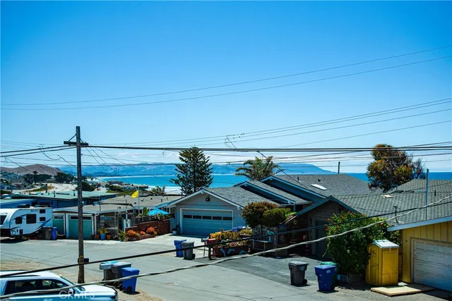 $2,600,000 | 2023 Circle Drive, Cayucos, CA 93430