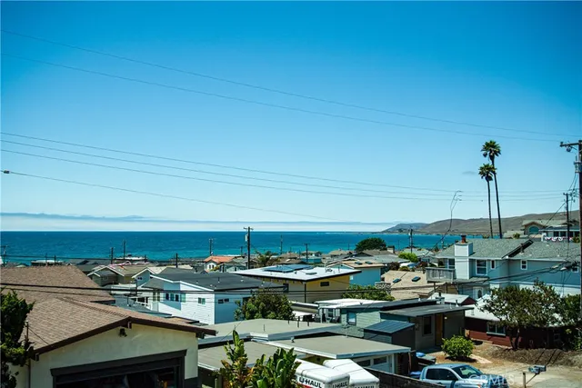 $2,600,000 | 2023 Circle Drive, Cayucos, CA 93430