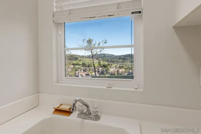 $2,479,999 | 6376 Huntington Drive, Carlsbad, CA 92009