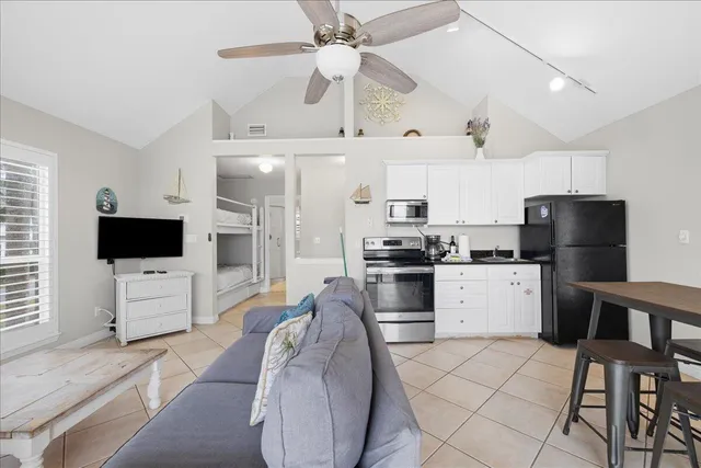 $625,000 | 69 Crystal Beach Drive, Unit 8, Destin, FL 32541