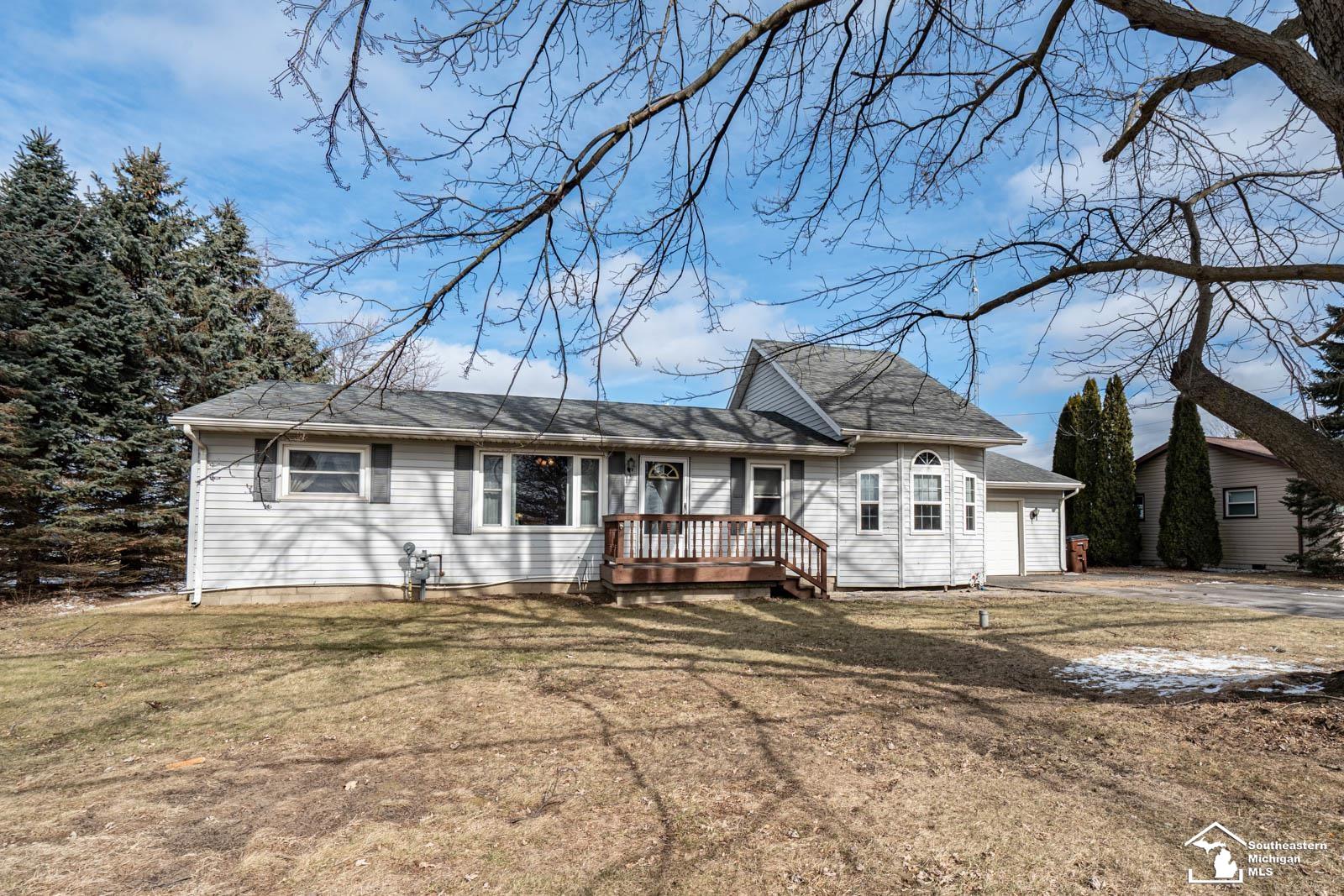 330 East Rauch Road Temperance, MI 48182 - Photo 2 of 34
