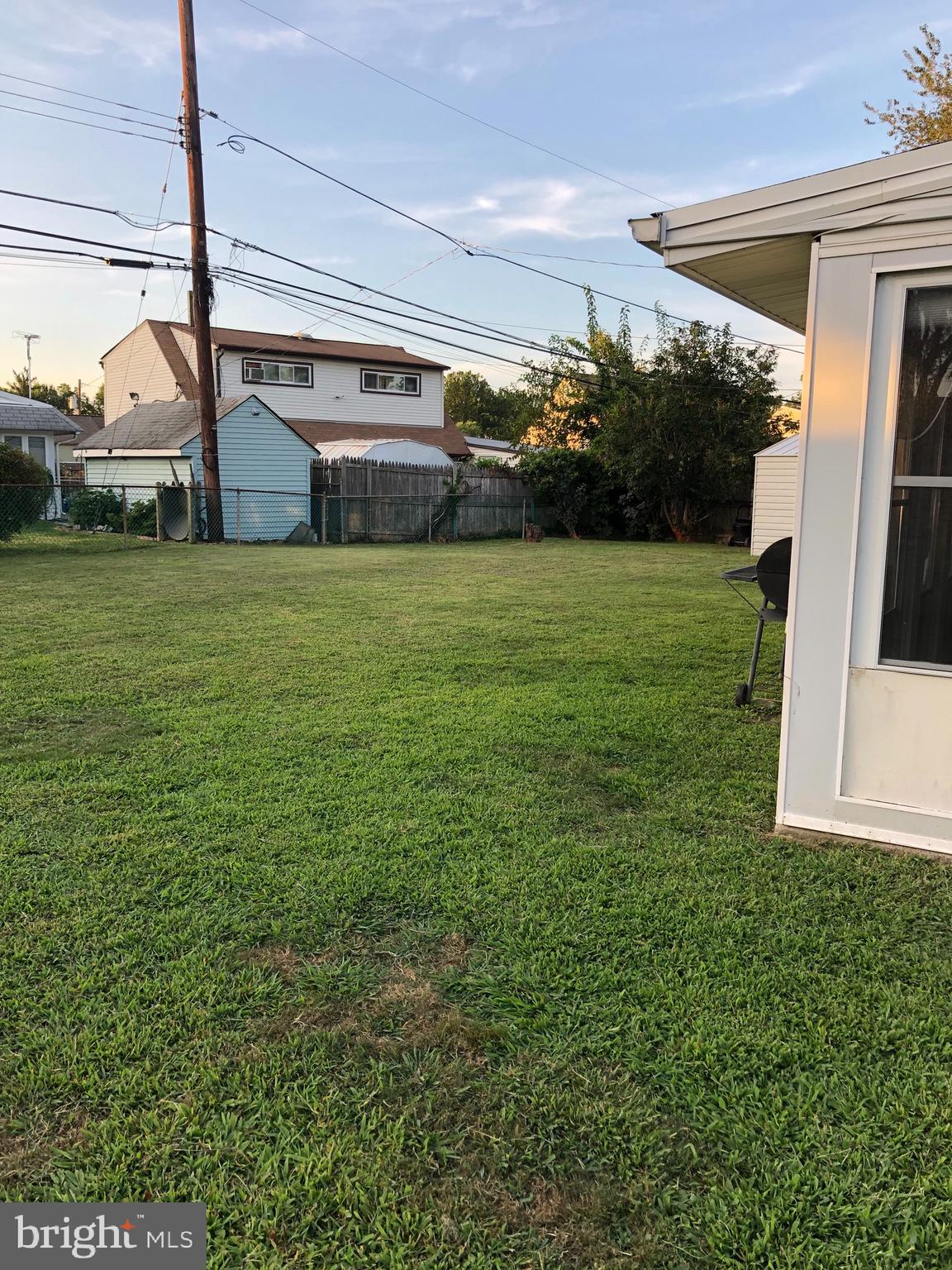 17 Winding Road Levittown, PA 19057 - Photo 14 of 15 Gallery Image 14