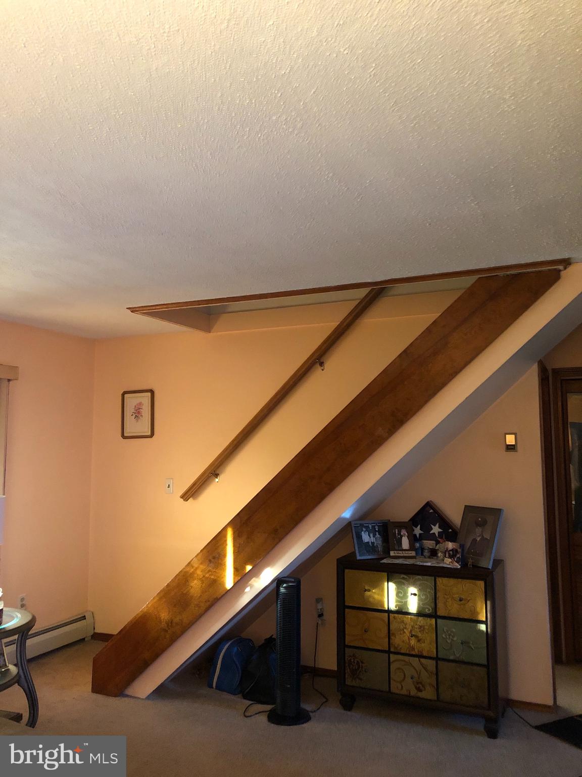 17 Winding Road Levittown, PA 19057 - Photo 3 of 15 Gallery Image 3
