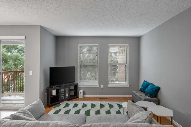 $314,900 | 680 North 2nd Street, Unit 403, Minneapolis, MN 55401