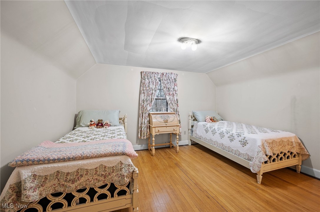 2576 South Taylor Road Cleveland Heights, OH 44118 - Photo 22 of 28