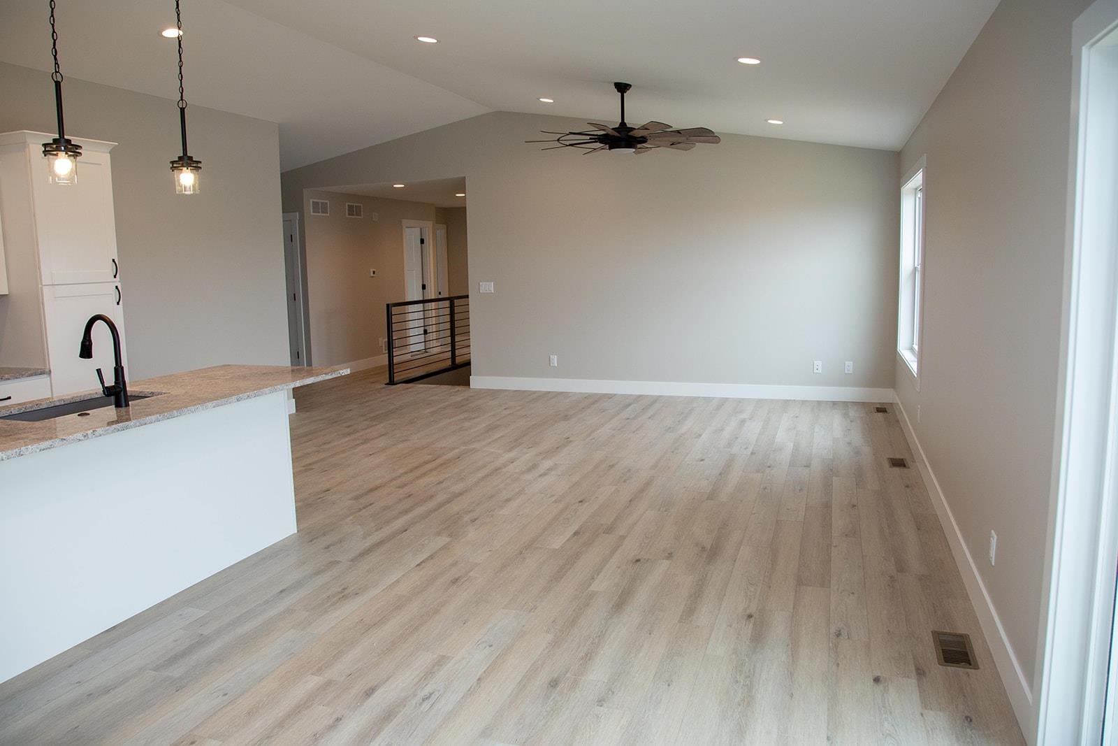 2164 Cheyenne Way Dubuque, IA 52002 - Photo 3 of 41 Gallery Image 3